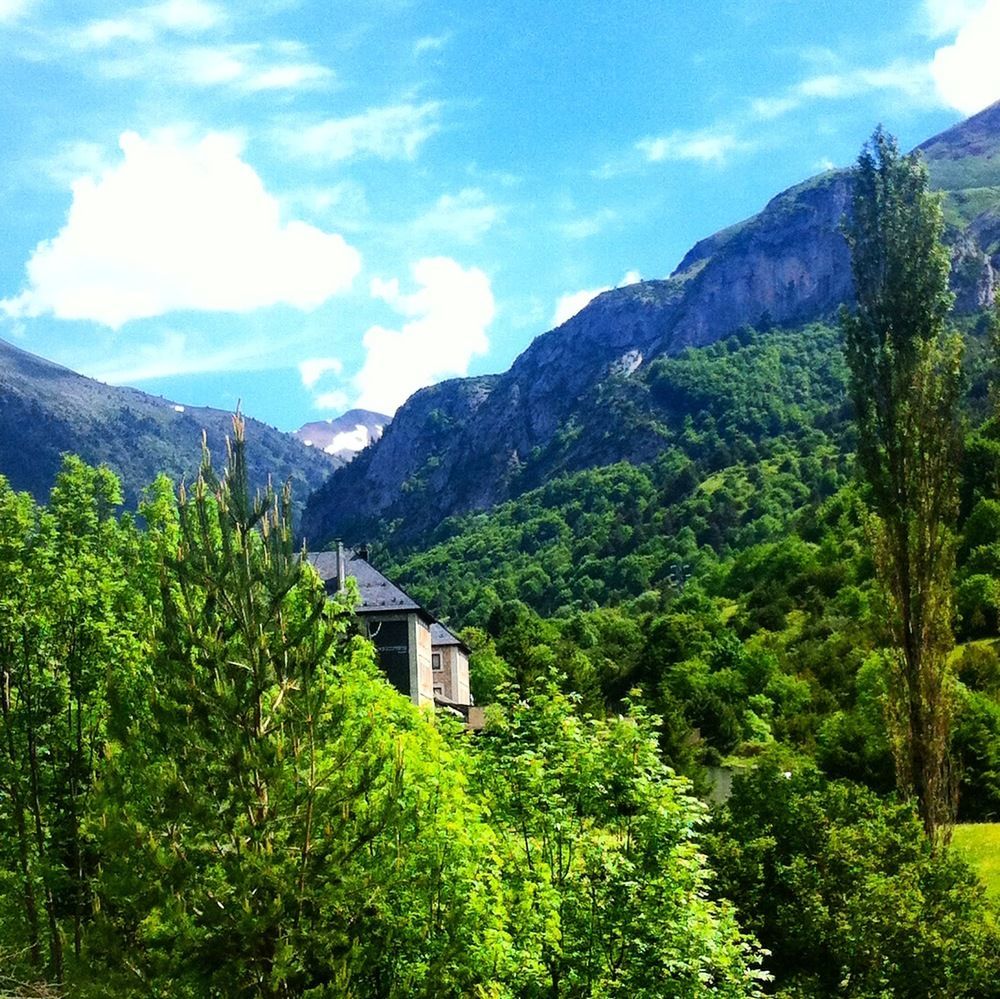 Hotel Santa Cristina Petit Spa Canfranc Bagian luar foto